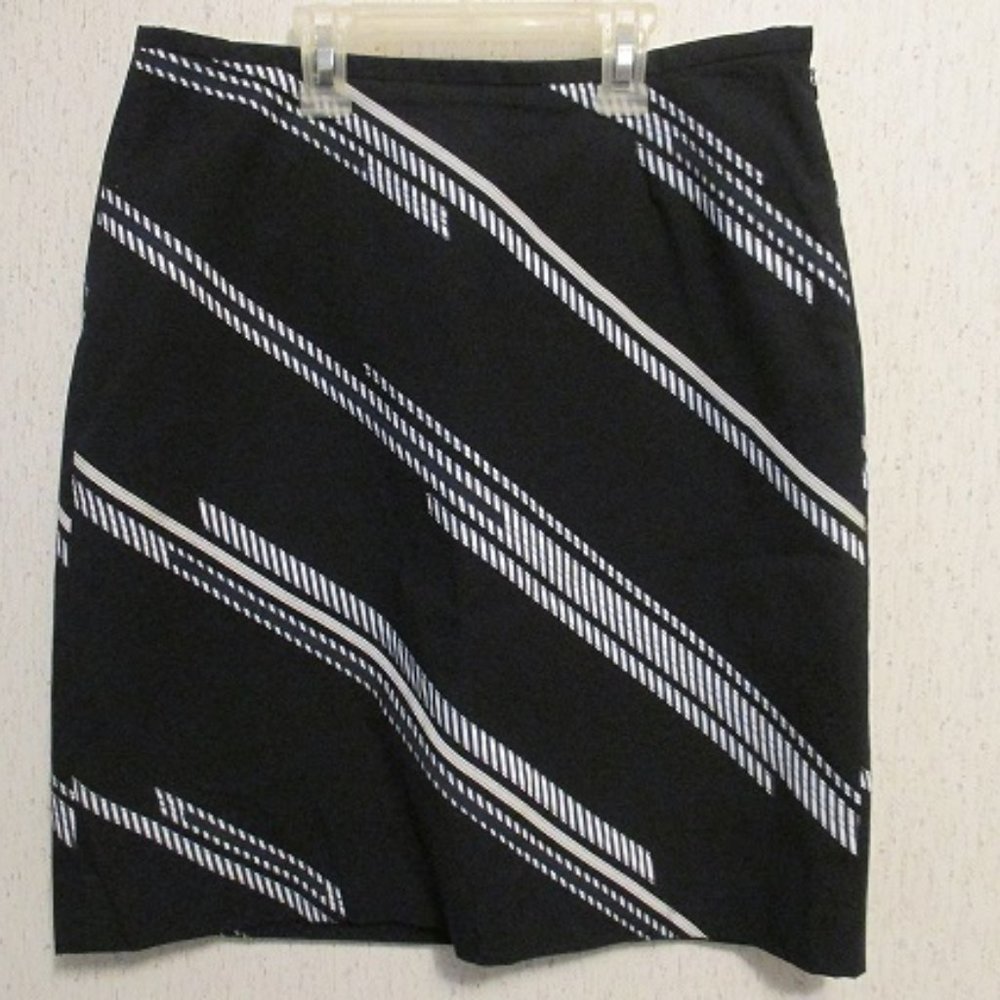 ANN TAYLOR Petite Navy Blue & White A-line Skirt
